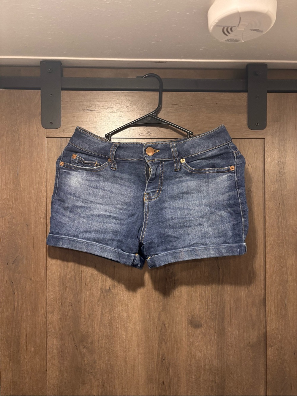 No Boundaries Women's Blue Jean Shorts